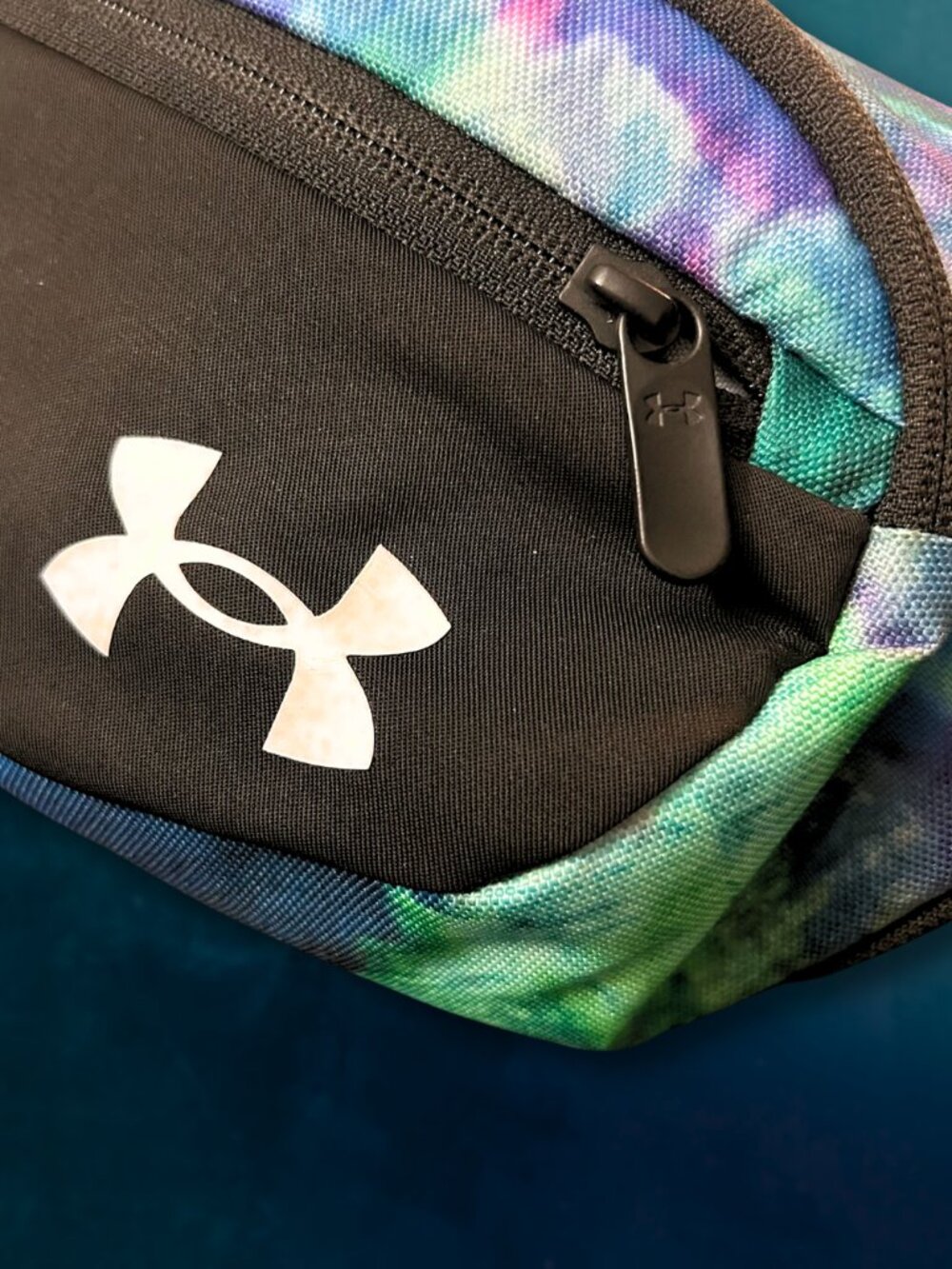 Under Armour Flex Waist Bag Fanny Pack Tie Dye Purple Teal Blue Pink - Picture 14 of 14